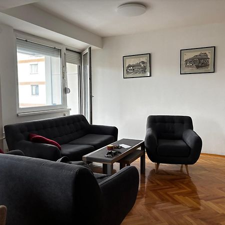 Central Skopje Apartment Buitenkant foto